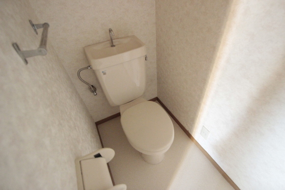 トイレ　※別部屋の写真です