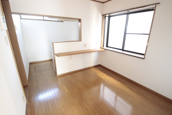 居室・リビング　※別部屋の写真です