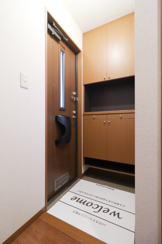 玄関　図面と現状に相違がある場合には現状を優先