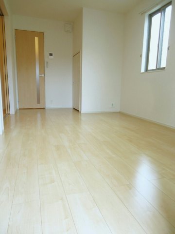 居室・リビング　こちらのリビングで趣味の時間をお楽しみください