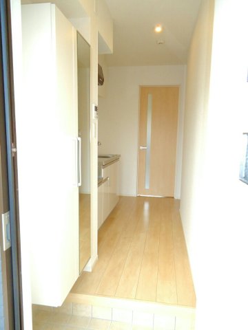 玄関　収納もある玄関です