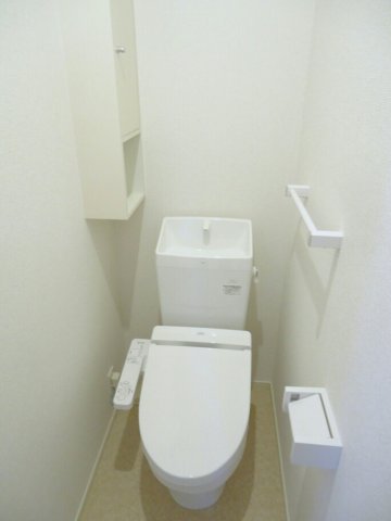 トイレ　清潔感のあるトイレです