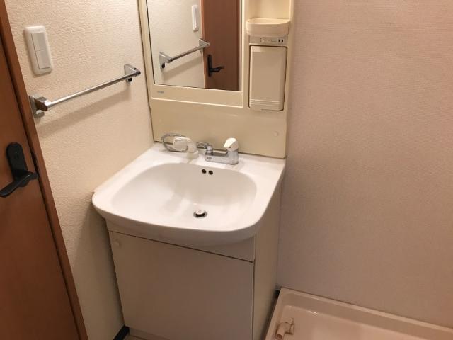 洗面設備　洗髪洗面化粧台