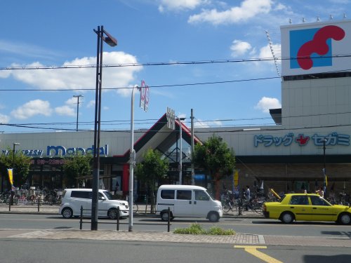 スーパー　万代 巽北店（スーパー）まで520m