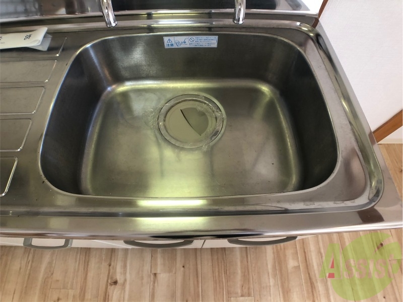 洗面設備　大きなシンクなので洗い物もはかどりそうですね！！