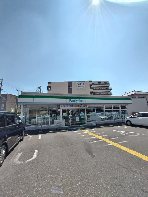 コンビニ　ファミリーマート川越かし野台店（コンビニ）まで350m