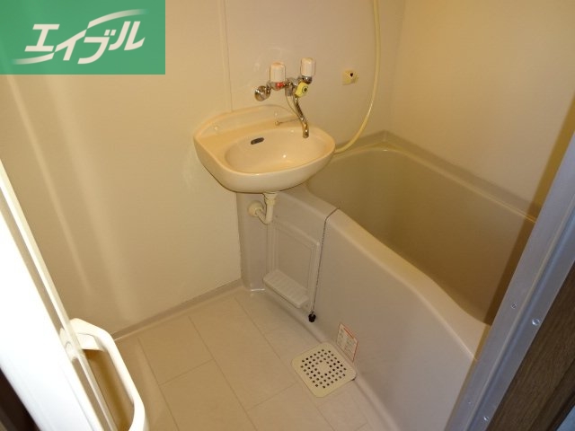 バス・シャワールーム　バス