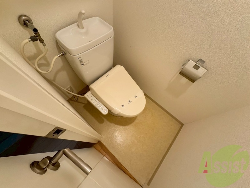トイレ　ウォシュレット機能がついたトイレ。安心して使用できますね。