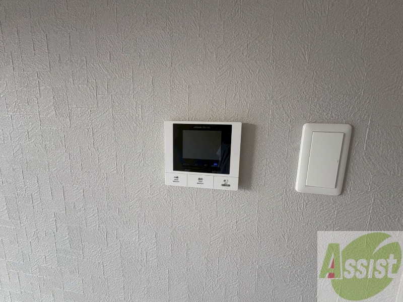 セキュリティ　ＴＶモニター付インターホンです。来客者の顔が見えるので安心！