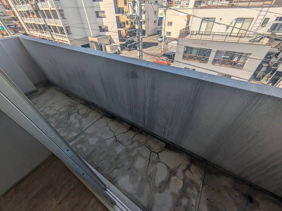 バルコニー　バルコニー