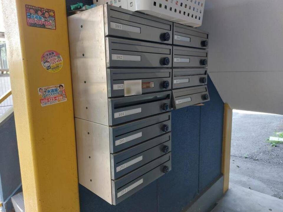 エントランス　メールBOX