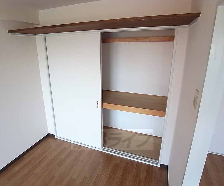 収納　奥行きある収納