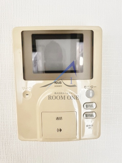セキュリティ　モニター付きインターホンです。