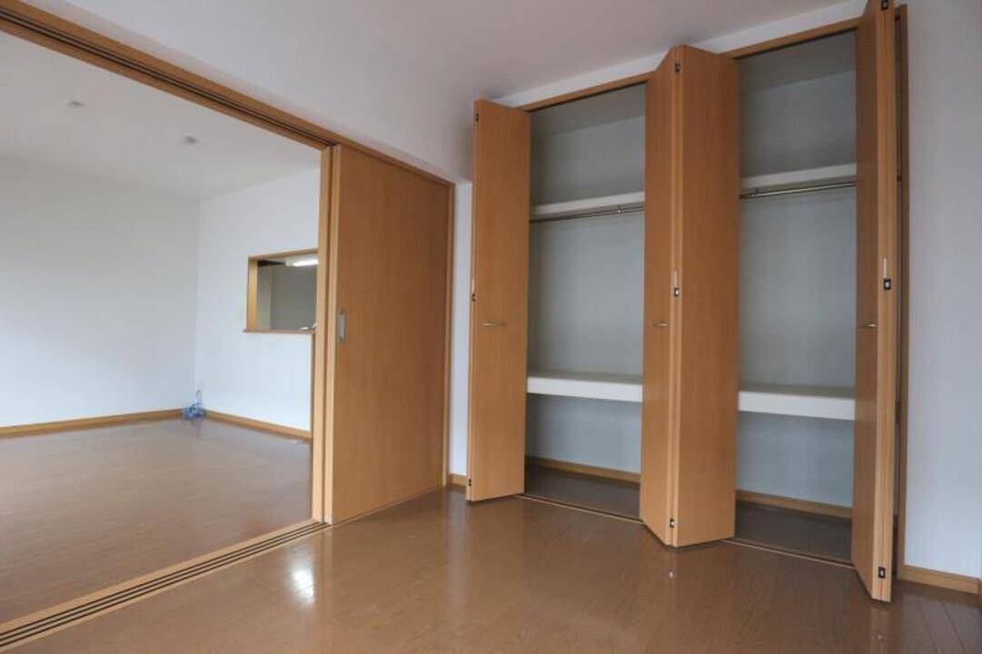 収納　クローゼット