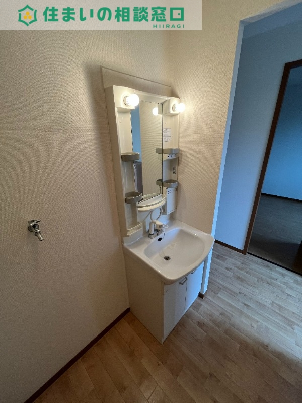 洗面設備　同型