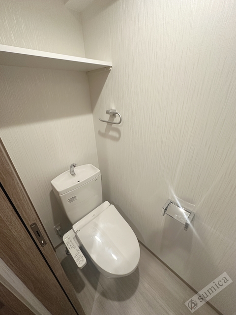 トイレ　温水洗浄便座付き♪♪