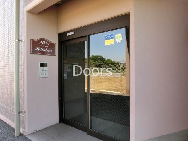 エントランス　外観