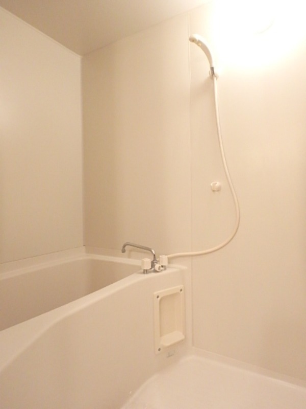 バス・シャワールーム　図面と現状に相違がある場合には現状を優先