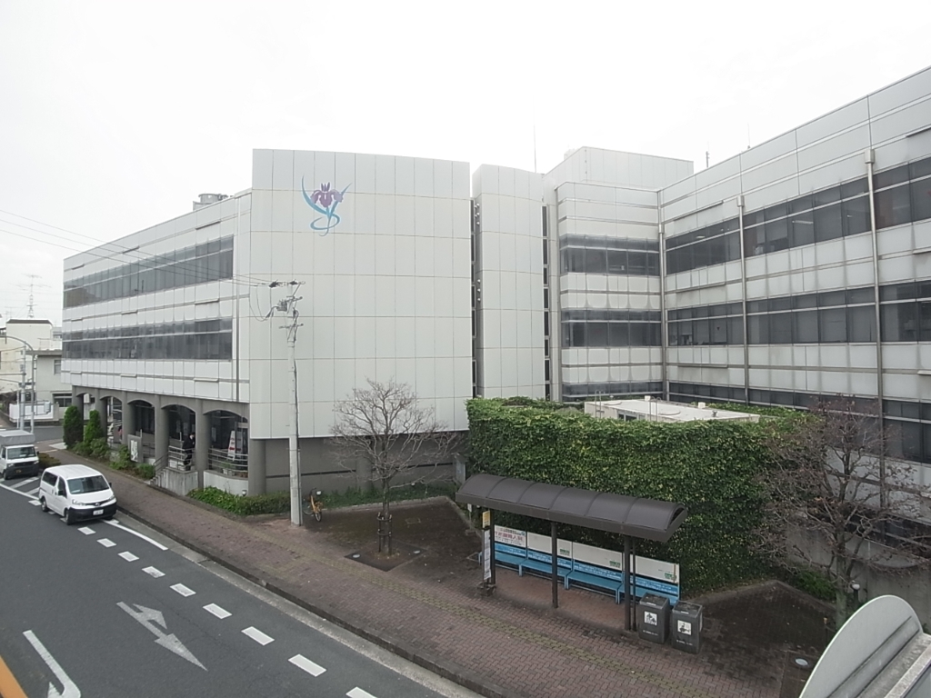 役所　城陽市役所（役所）まで409m