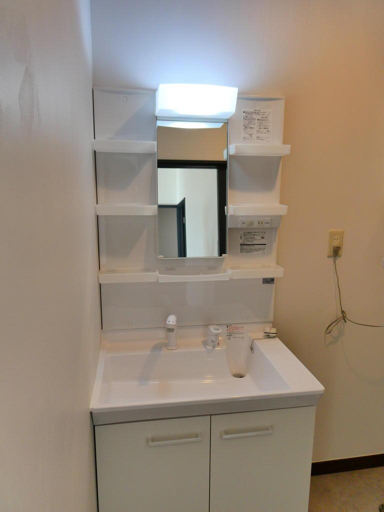 洗面設備　シャンプードレッサー付き