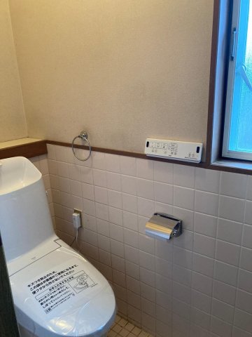 トイレ　新品トイレに交換済