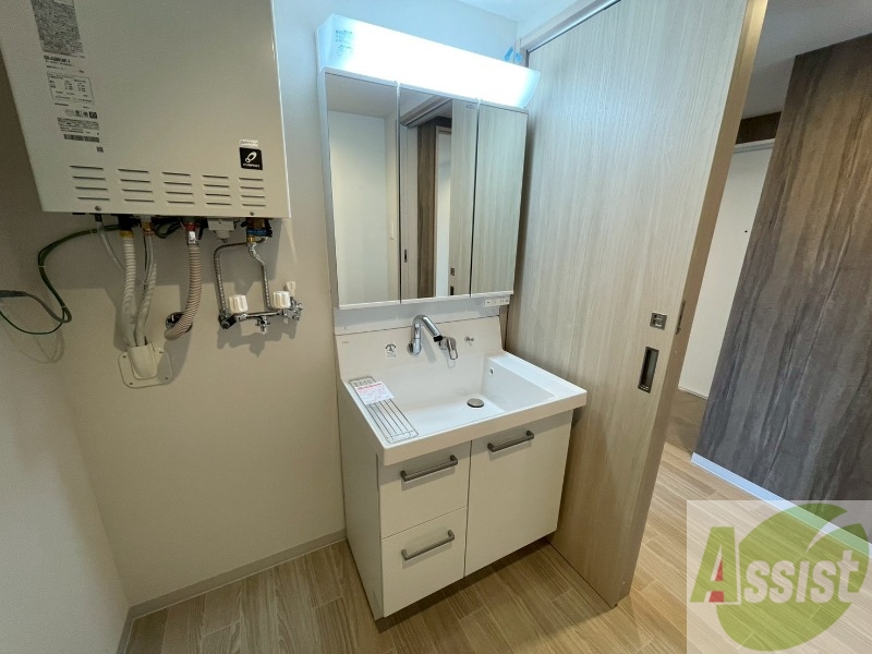 洗面設備　シャンプードレッサーで身支度もラクラクです！