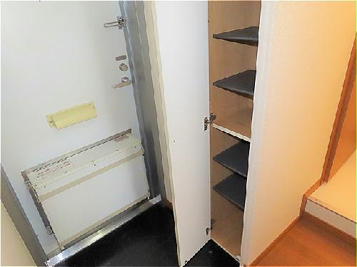 玄関　シューズボックスあり