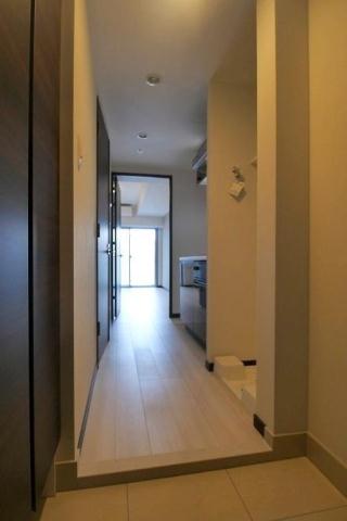 玄関　※別部屋の参考写真です。