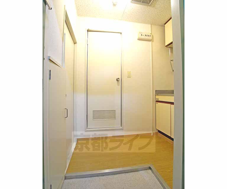 その他部屋・スペース　広い廊下です。