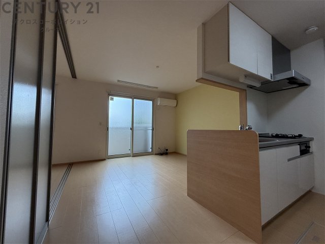 居室・リビング　エアコン付きで快適に過ごせます