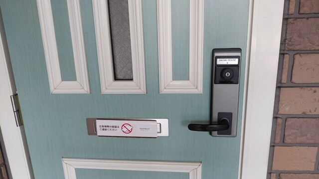 玄関　２０１　玄関カードキー仕様
