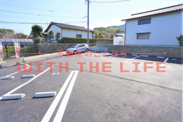 駐車場　駐車場に車を止められます