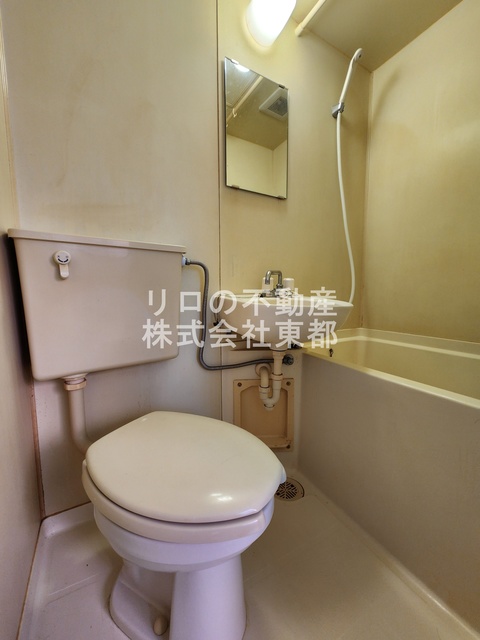 バス・シャワールーム　お掃除も簡単な３点ユニットバス♪