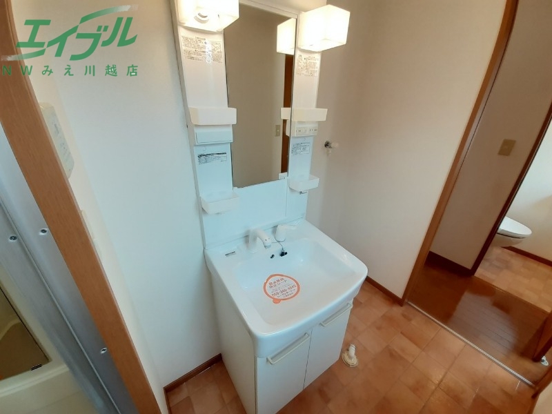 洗面設備　同物件別室写真