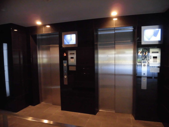 その他共有部分　敷地内エレベーターです