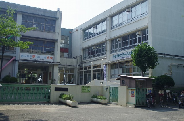 小学校　寝屋川市立三井小学校（小学校）まで4925m