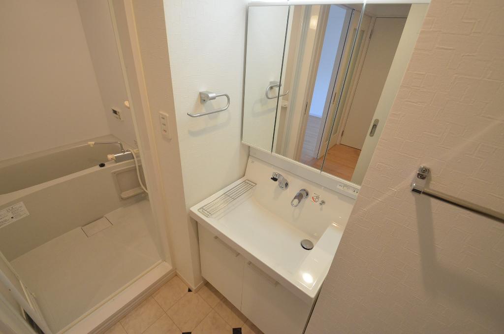 洗面設備　洗髪洗面化粧台