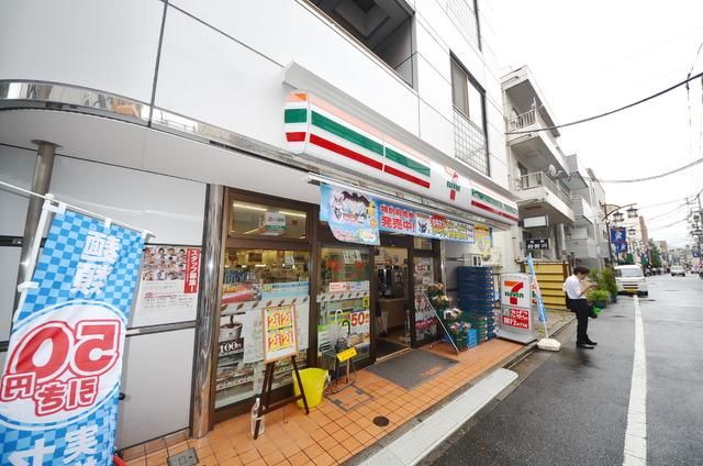 コンビニ　セブンイレブン（コンビニ）まで12m