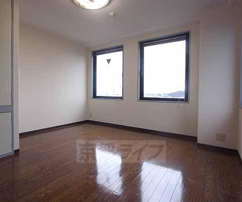 居室・リビング　８帖洋室です。