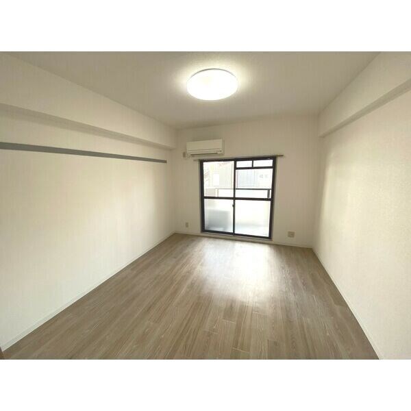 居室・リビング　（イメージ）