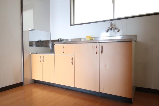 キッチン　※別号室参考写真の為現状優先となります