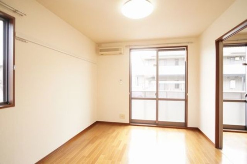 居室・リビング　図面と現状に相違がある場合には現状を優先