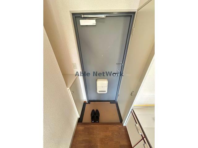 玄関　他号室の写真になります。