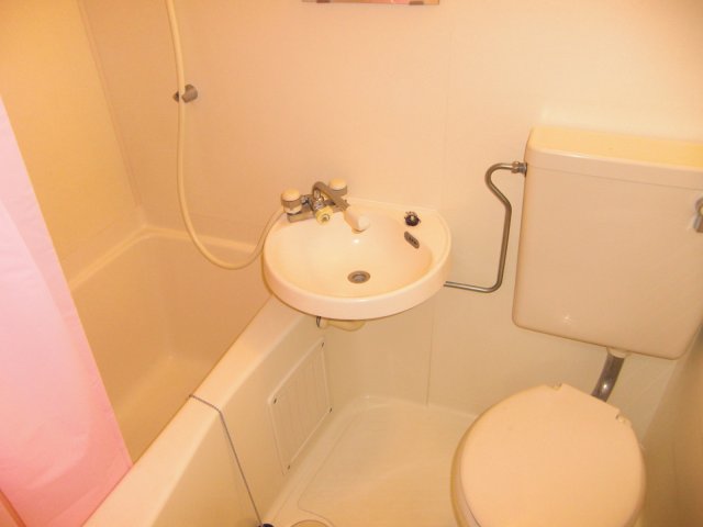 バス・シャワールーム　※写真と現状が異なる場合がございます