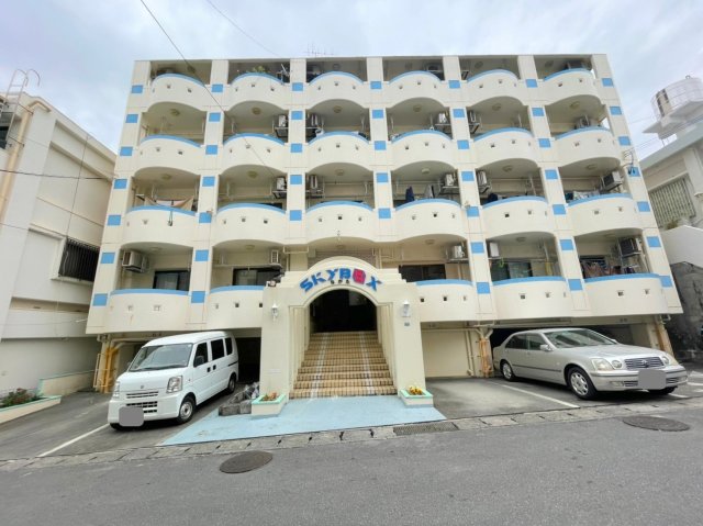 建物外観　ＳＫＹ　ＢＯＸ　ながた★那覇市長田エリア
