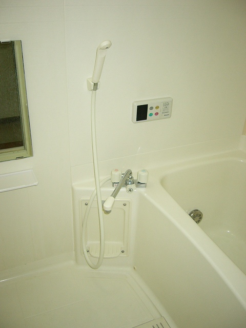 バス・シャワールーム　バス