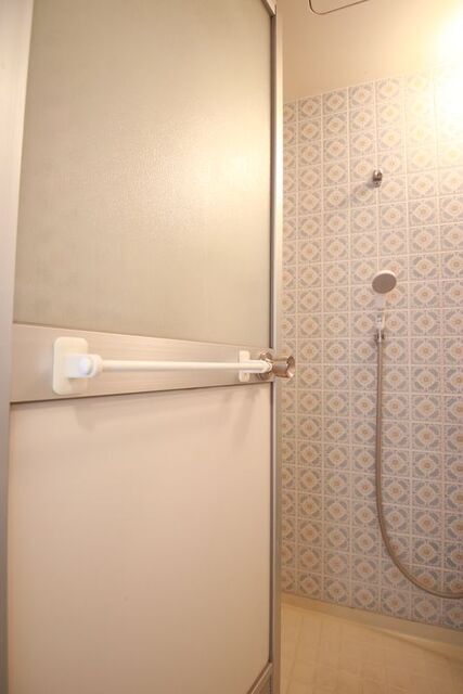 バス・シャワールーム　※別室の参考写真の為、現況優先です。