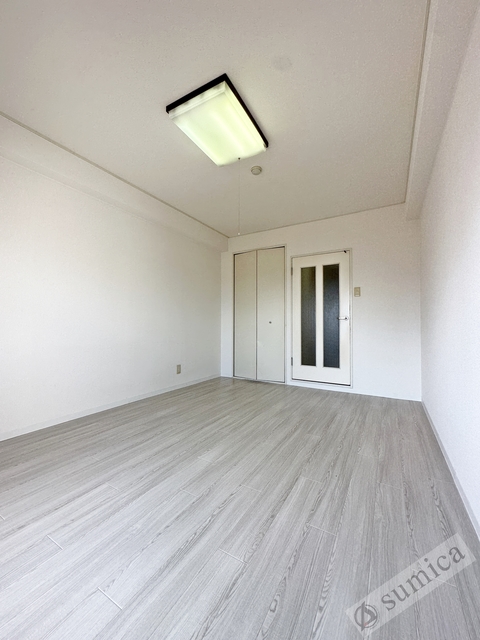 居室・リビング　南向きの明るい室内です♪♪