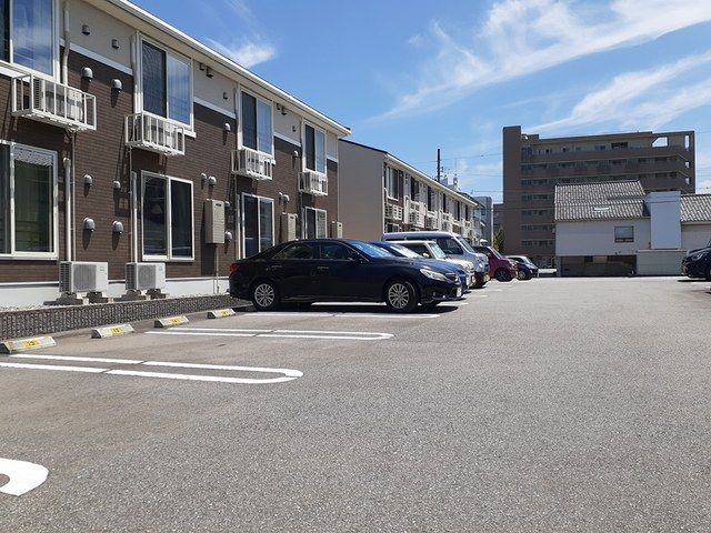 駐車場　駐車場です