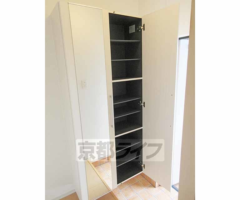 収納　シューズボックス